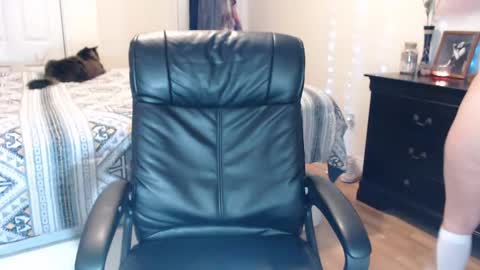 MidsummerNightsDream online show from March 4, 2025, 2:17 am