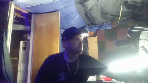 Snapshot of midtownhustler chatting on September 16, 2025, 12:06 pm midtownhustler online show from September 16, 2025, 12:06 pm