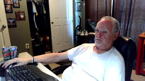 midwestdad09 online show from July 2, 2026, 6:36 pm