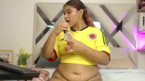 Snapshot of miel_alisha chatting on June 27, 2026, 2:23 pm miel online show from June 27, 2026, 2:23 pm
