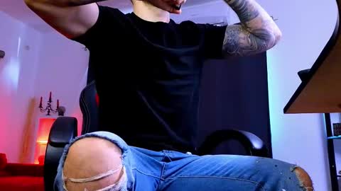 MightyAaron online show from March 4, 2026, 6:19 am