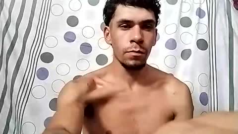 Snapshot of miguel_angelxxx chatting on February 24, 2026, 6:39 pm miguel online show from February 24, 2026, 6:39 pm