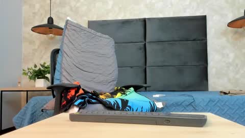 miguelsanfrancisco online show from March 12, 2025, 2:56 pm