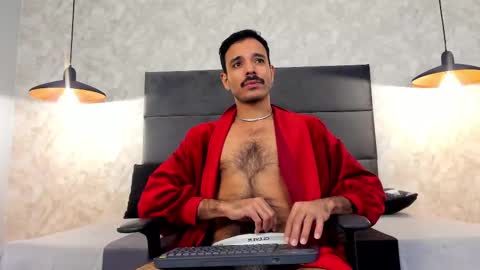 miguelsanfrancisco online show from November 1, 2025, 3:03 pm