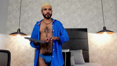 miguelsanfrancisco online show from December 16, 2025, 6:46 pm