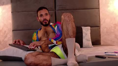 miguelsanfrancisco online show from March 17, 2026, 6:11 pm