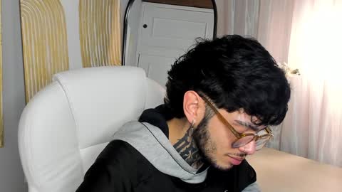 MIHAIL LEROY finally independent model online show from February 5, 2025, 2:29 am