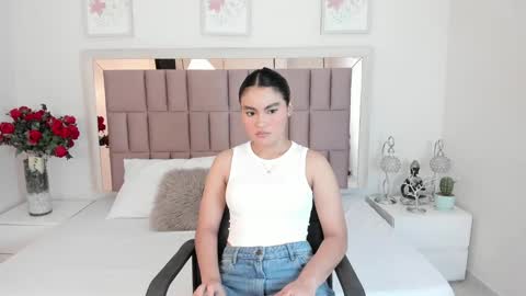 Mia  online show from March 1, 2025, 11:28 am