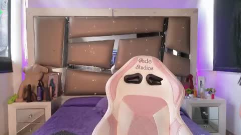 Snapshot of miia_spencer chatting on July 16, 2026, 7:53 pm Mia online show from July 16, 2026, 7:53 pm