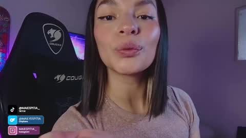 Snapshot of miiaaaa_ chatting on February 25, 2026, 8:40 pm You can tell me Mai online show from February 25, 2026, 8:40 pm