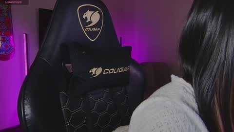 Snapshot of miiaaaa_ chatting on March 30, 2026, 11:17 pm You can tell me Mai online show from March 30, 2026, 11:17 pm