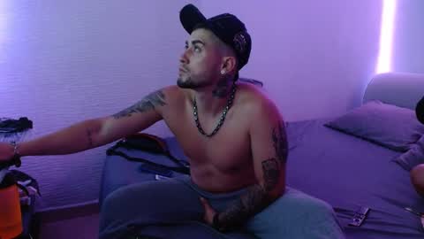 Snapshot of miialiiam0 chatting on December 24, 2024, 10:44 am Mia and Liam online show from December 24, 2024, 10:44 am