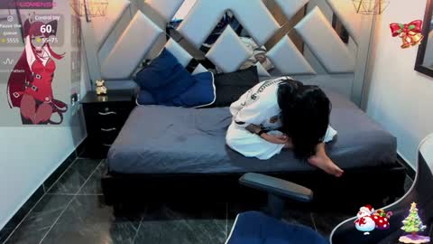 Snapshot of miichael_black chatting on December 27, 2024, 10:05 pm Michael Black online show from December 27, 2024, 10:05 pm