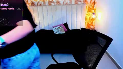 Snapshot of miichael_black chatting on April 22, 2026, 7:04 pm Michael Black online show from April 22, 2026, 7:04 pm