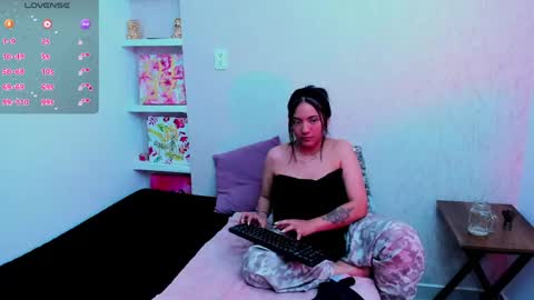 Snapshot of miichael_black chatting on April 24, 2026, 5:10 am Michael Black online show from April 24, 2026, 5:10 am