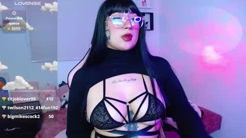 Snapshot of miila_a chatting on January 8, 2025, 5:59 am Mila  online show from January 8, 2025, 5:59 am