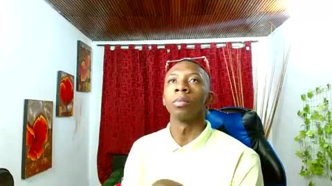 Snapshot of miilo18 chatting on April 18, 2026, 9:26 pm milo online show from April 18, 2026, 9:26 pm