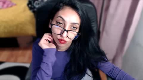 miisss_amber online show from February 12, 2026, 7:36 am