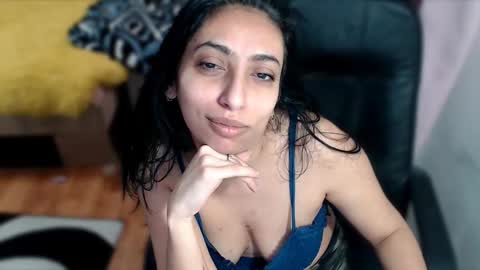 miisss_amber online show from February 24, 2026, 7:28 am