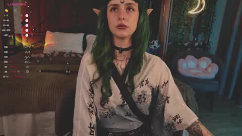 mika_moon_ online show from March 9, 2025, 8:07 am