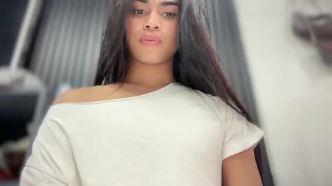 mika_pedersen online show from April 14, 2026, 7:14 am
