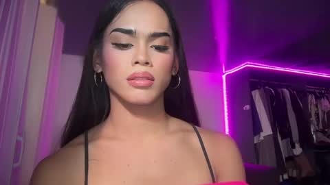 mika_pedersen online show from April 25, 2026, 12:02 am