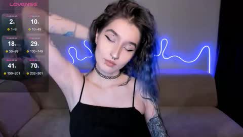 Mika online show from October 20, 2025, 3:56 pm