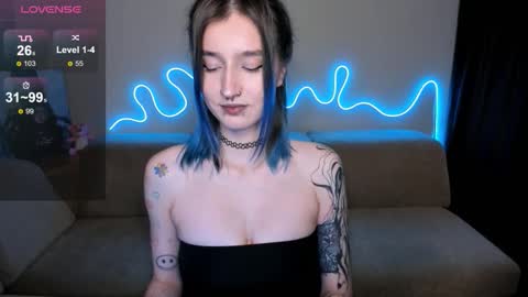 Mika online show from November 3, 2025, 4:19 pm