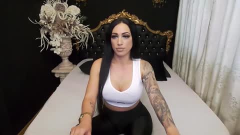 Mikaela online show from December 22, 2024, 7:33 am