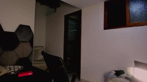 Snapshot of mikaelastonne chatting on April 25, 2026, 7:00 pm Mikaela blondie bigass online show from April 25, 2026, 7:00 pm