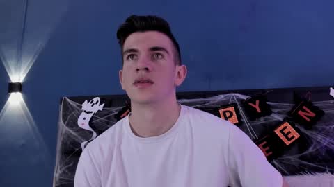 mikael online show from October 25, 2025, 4:42 am