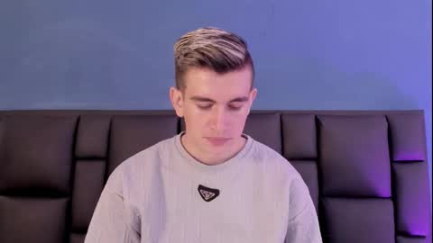 mikael online show from February 19, 2026, 3:46 am