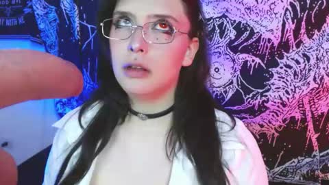 Mika online show from March 7, 2026, 11:02 pm