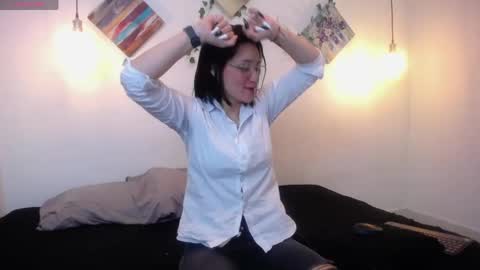 Snapshot of mikaza_akerman chatting on May 7, 2026, 12:54 pm mikaza online show from May 7, 2026, 12:54 pm