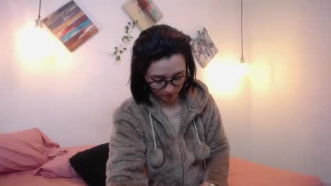 Snapshot of mikaza_akerman chatting on May 18, 2026, 1:06 pm mikaza online show from May 18, 2026, 1:06 pm