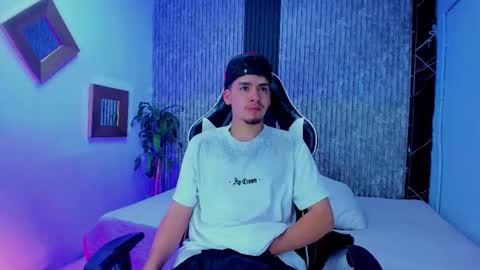 Mike 0233 online show from January 16, 2026, 4:16 am