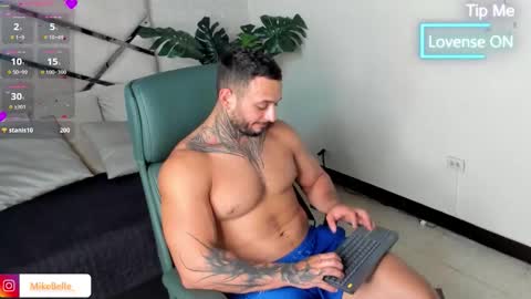 Mike Belle online show from October 2, 2025, 8:27 pm