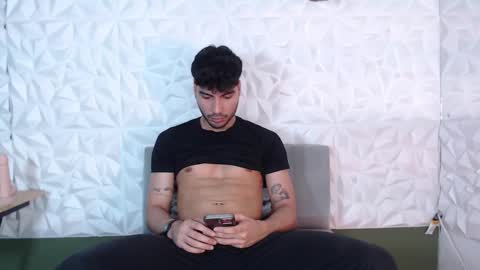 Snapshot of mike_collim chatting on January 23, 2025, 6:45 pm Mike online show from January 23, 2025, 6:45 pm