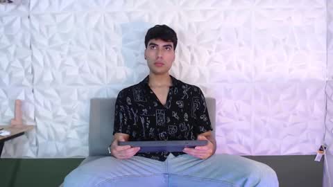 Snapshot of mike_collim chatting on January 28, 2025, 6:39 pm Mike online show from January 28, 2025, 6:39 pm