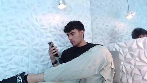 Snapshot of mike_collim chatting on February 1, 2025, 6:08 pm Mike online show from February 1, 2025, 6:08 pm