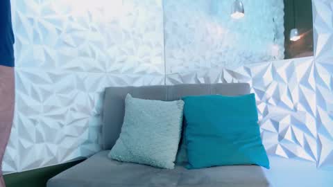 Snapshot of mike_collim chatting on February 17, 2025, 5:53 pm Mike online show from February 17, 2025, 5:53 pm