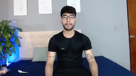 Snapshot of mike_collim chatting on February 18, 2025, 11:55 am Mike online show from February 18, 2025, 11:55 am