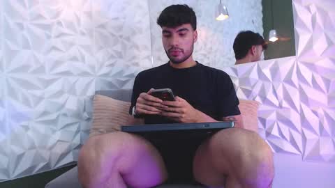 Snapshot of mike_collim chatting on February 20, 2025, 9:09 pm Mike online show from February 20, 2025, 9:09 pm