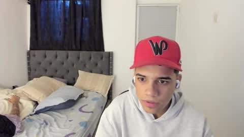 mike_master9 online show from October 8, 2025, 11:19 am