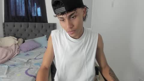 mike_master9 online show from October 15, 2025, 5:13 pm