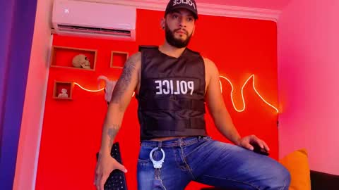 Snapshot of mike_savage3 chatting on November 13, 2025, 12:04 pm Mike online show from November 13, 2025, 12:04 pm