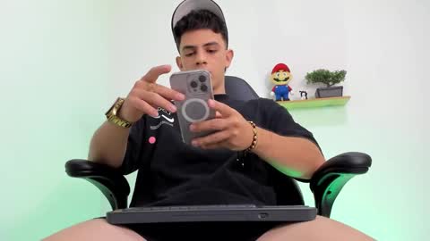 Mike Cooper online show from January 9, 2026, 4:37 am