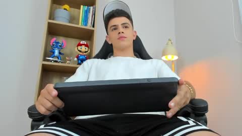 Mike Cooper online show from April 8, 2026, 11:16 pm