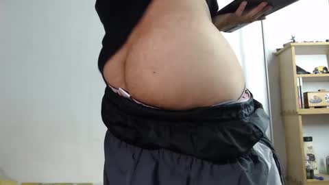 mikedick_420 online show from February 19, 2025, 3:50 am