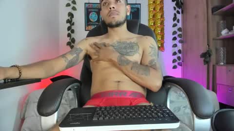 mikee_scooth online show from January 31, 2025, 12:17 am